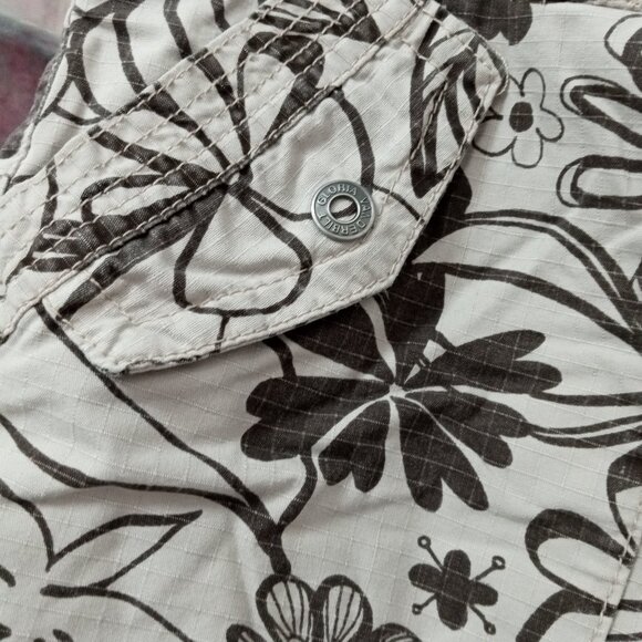 GLORIA VANDERBILT FLORAL CAPRIS 100% COTTON 5 POCKET DESIGN SIZE 14 - Picture 7 of 11